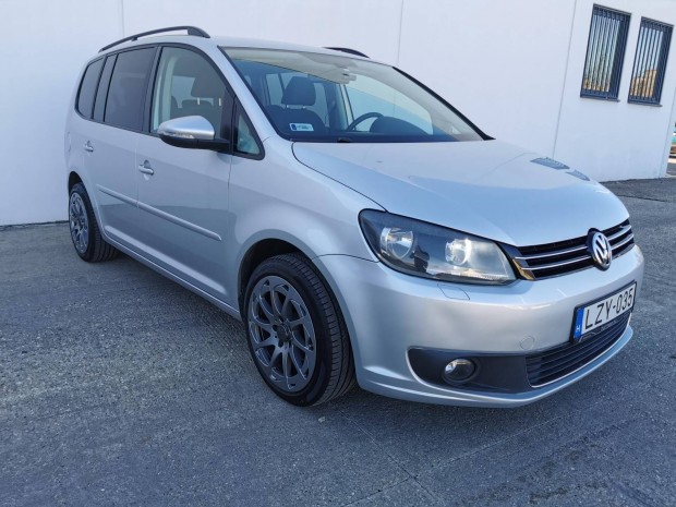 Volkswagen Touran 1.4 TSI Highline [7 szemly]